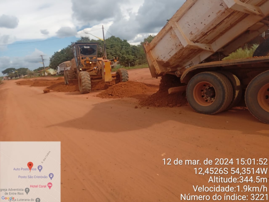Prefeitura de Nova Ubiratã realiza melhorias viárias no Distrito de Entre Rios em parceria com a Subprefeitura