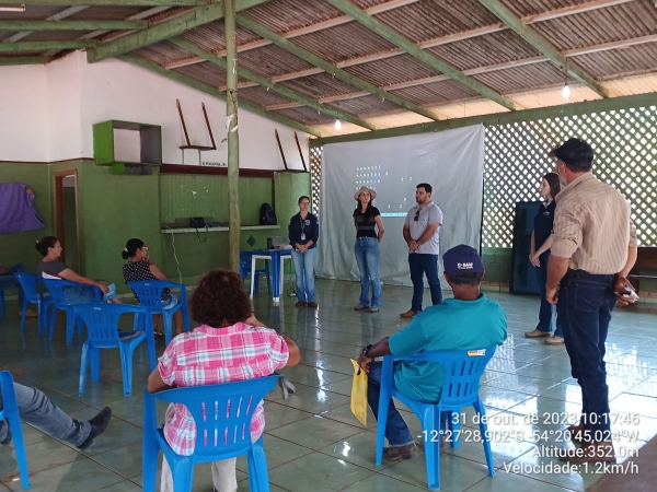 Secretaria de Agricultura realizou visitas aos produtores do distrito de Entre Rios