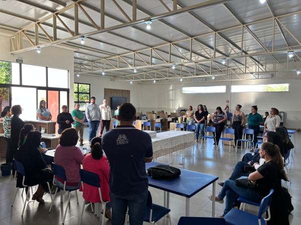 Autoridades Municipais prestigiam café da manhã com gestores educacionais durante curso de capacitação em Nova Ubiratã