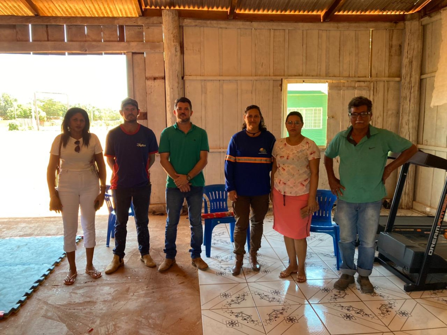 Secretário de Agricultura se reúne com piscicultores do distrito de Entre Rios