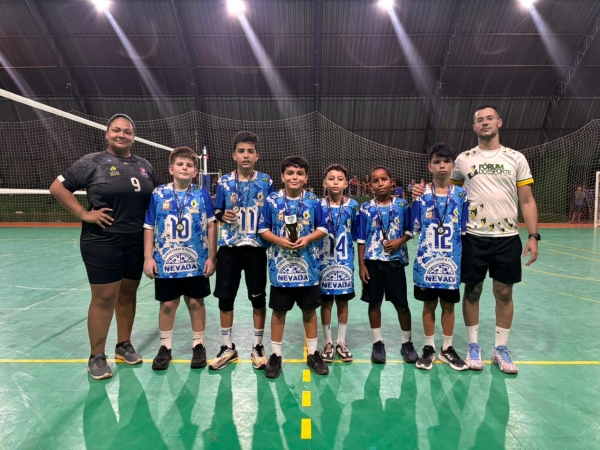 Equipe Mirim de voleibol leva Nova Ubirat&atilde; ao p&oacute;dio no campeonato Nort&atilde;o Cup