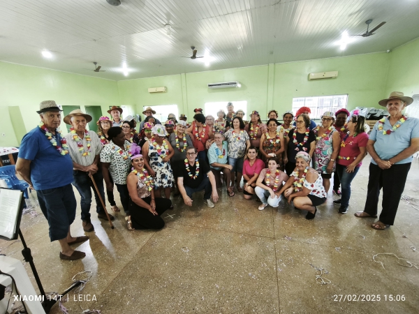 Secretaria de Assistência Social promove carnaval para a terceira idade