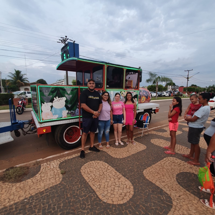 Trenzinho da Alegria encerra seu trajeto por Nova Ubiratã garantindo a alegria das crianças