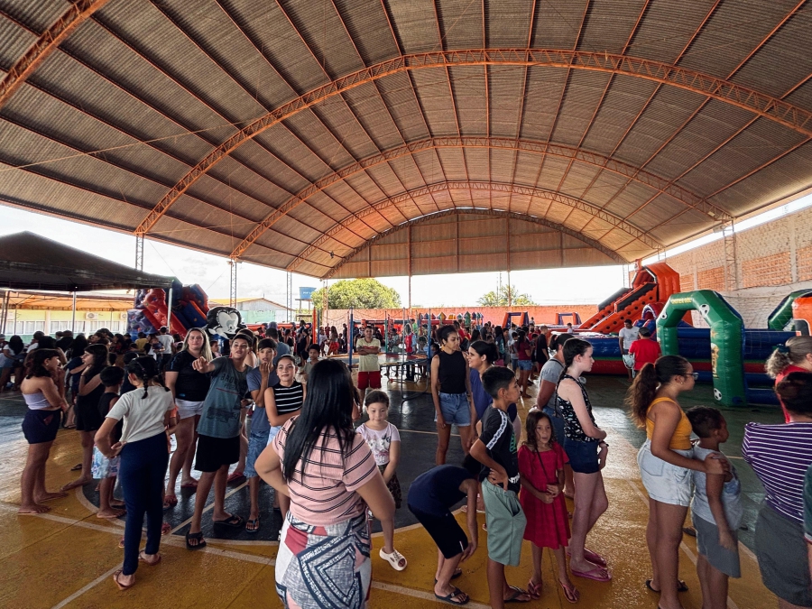 Prefeitura Municipal realiza evento em comemoração ao Natal para todas as crianças do município   