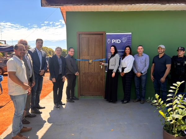 Prefeitura, Poder Judici&aacute;rio e C&acirc;mara de Vereadores inauguram Ponto de Inclus&atilde;o Digital no distrito de Entre Rios