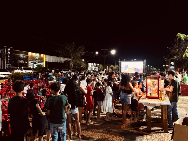 1º Cine Cultura realizado pelo Departamento de Cultura levou muita pipoca e diversão para crianças e adultos do município 