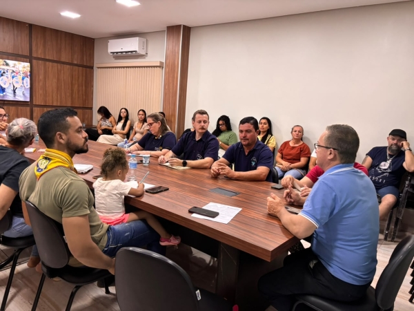 Prefeitura de Nova Ubirat&atilde; realiza reuni&atilde;o de planejamento para o Desfile C&iacute;vico de 7 de Setembro de 2026