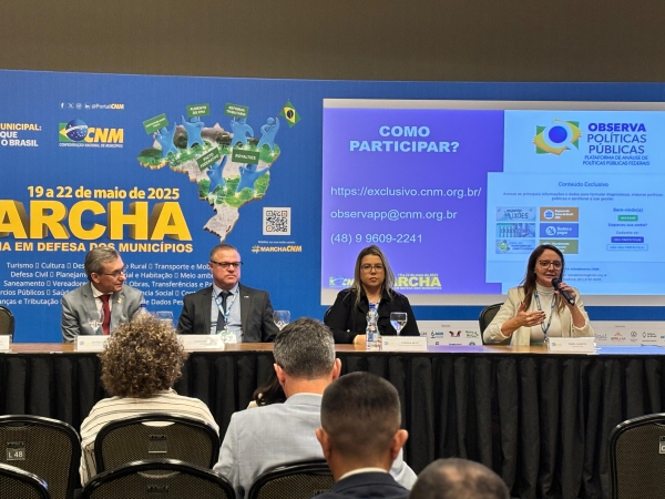 Prefeito e Vice-Prefeito de Nova Ubiratã participam do 1º dia da Marcha a Brasília em Defesa dos Municípios   