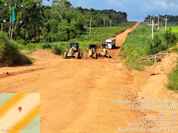Prefeitura de Nova Ubiratã promove melhorias na MT-242