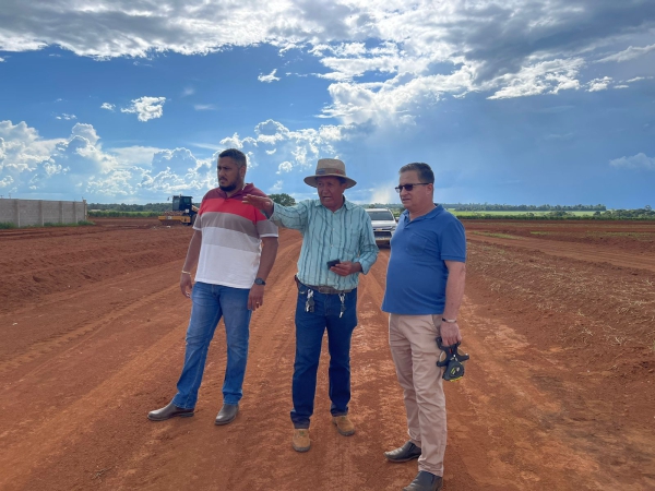 Iniciou nesta terça-feira os primeiros trabalhos para a realização do Rodeio do Bem em Nova Ubiratã