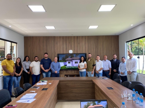Prefeitura participa de reunião na Câmara e esclarece critérios para pré-cadastro de moradias