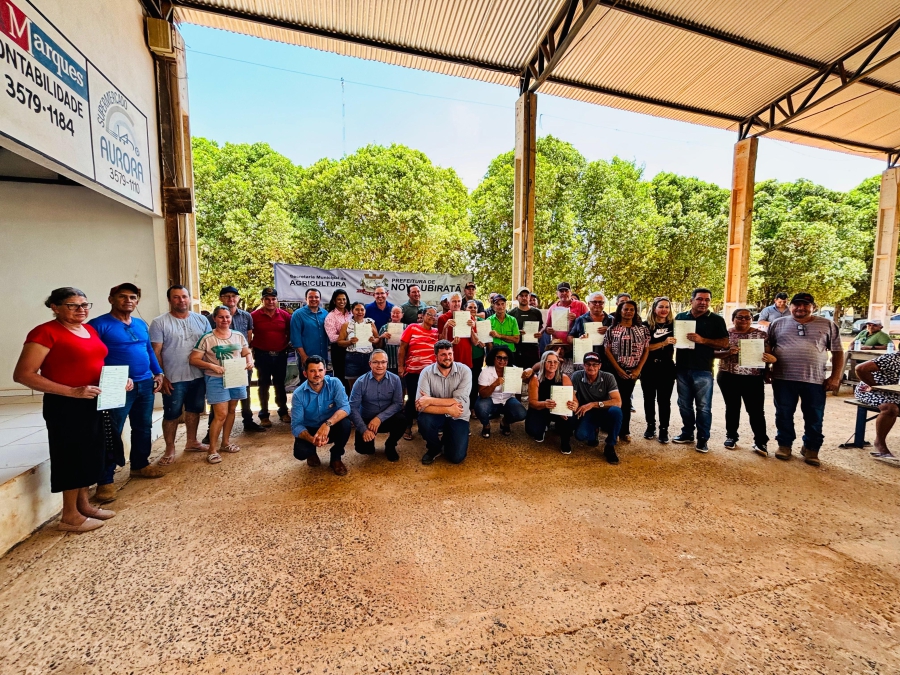 Prefeitura de Nova Ubiratã realiza entrega de 103 títulos de domínio aos moradores dos Assentamentos Cedro Rosa, Piratininga, Boa Esperança e Santa Terezinha   