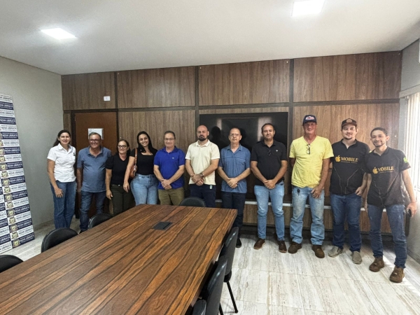 Prefeitura de Nova Ubirat&atilde; promoveu reuni&atilde;o com comerciantes e ACENU