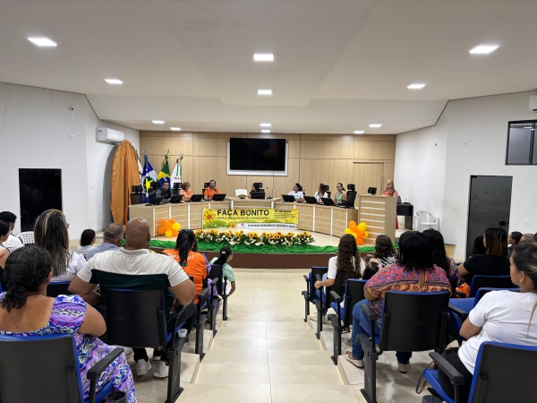 Prefeitura Municipal através da Secretaria de Assistência Social realiza encontro sobre Maio Laranja   