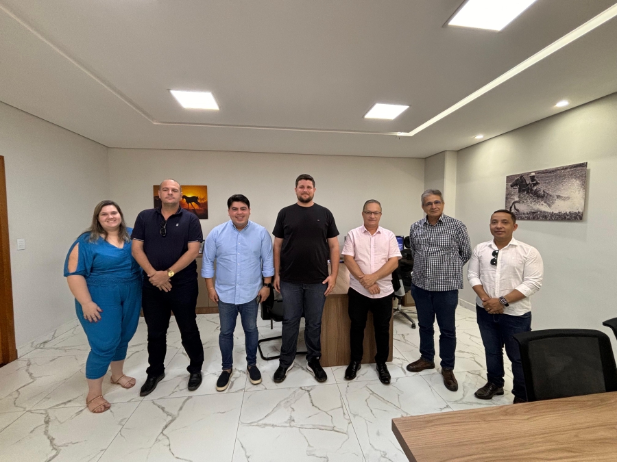 Representantes do Poder Executivo e Legislativo estiveram em reunião com Instituto de Terras de Mato Grosso (INTERMAT)   