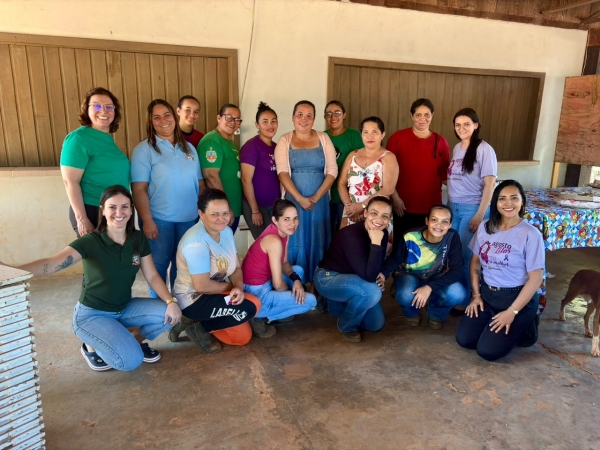 Secretaria de Assist&ecirc;ncia Social promove a&ccedil;&otilde;es em alus&atilde;o ao Agosto Lil&aacute;s no distrito de Entre Rios e na comunidade ST madeiras