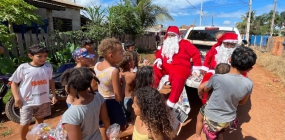 Prefeitura Municipal de Nova Ubiratã realizou a entrega de doces para as crianças pelas ruas da cidade   