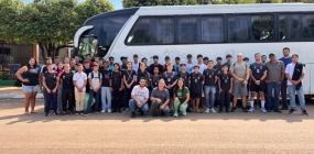 Delegação de Voleibol e Futsal de Nova Ubiratã embarcam para a fase regional dos Jogos Escolares em Sinop