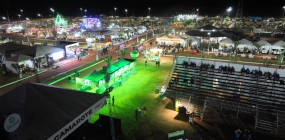 A 3ª noite da ExpoUbiratã seguiu sendo um sucesso e atraindo um grande público para prestigiar o evento